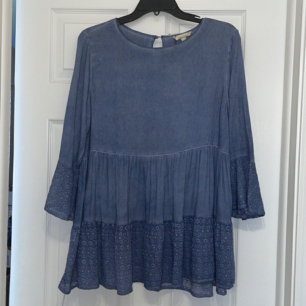 ✨Crescent Dusty Blue 3/4 Sleeve Ruffle Top, NWT